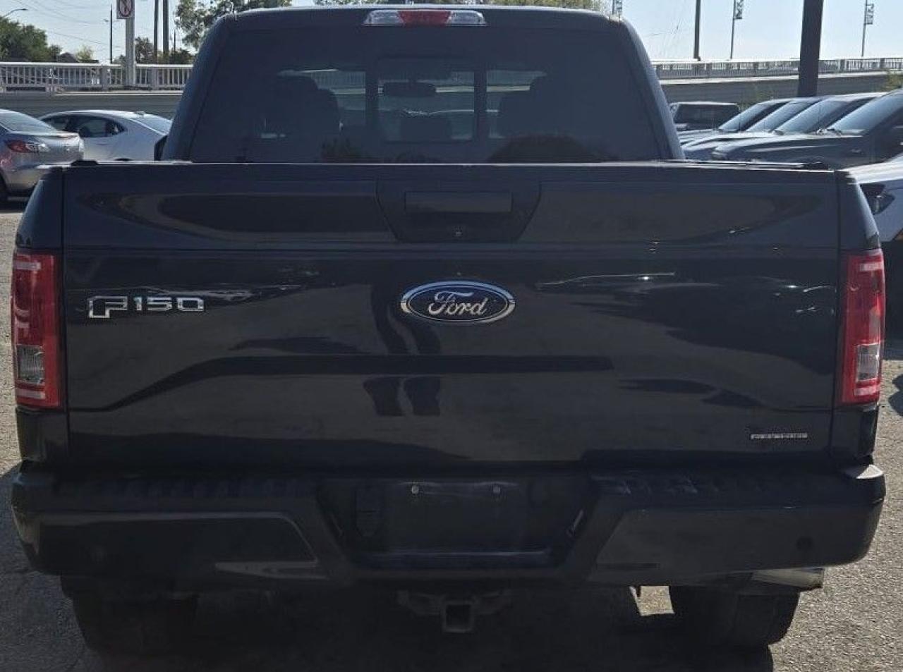 2016 Ford F-150 SPORT / NO ACCIDENTS / NAV / 4X4 / 5.0L / CREW CAB - Photo #3