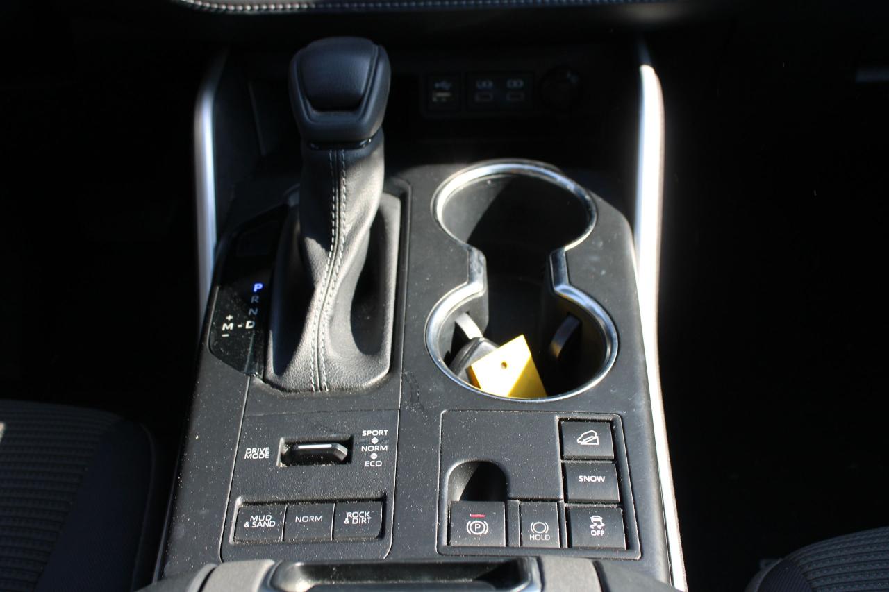 2023 Toyota Highlander LE - Photo #7