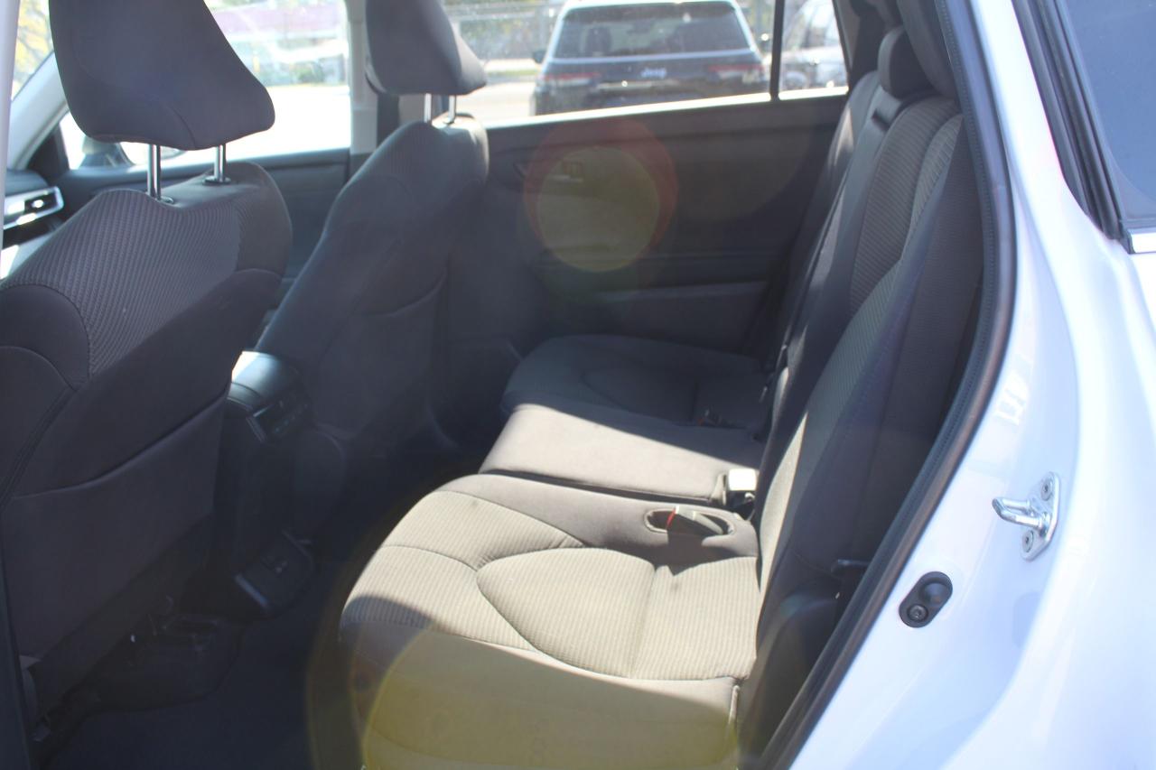 2023 Toyota Highlander LE - Photo #11