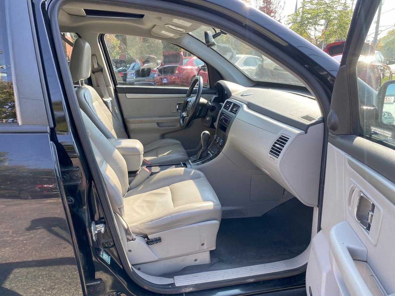 2009 Suzuki XL-7 Automatic/AWD/7 Passenger/Leather/Roof - Photo #9