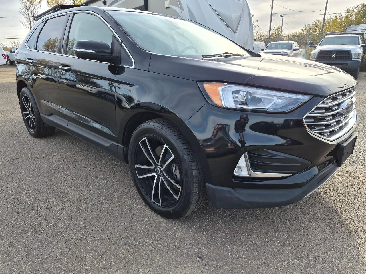 2019 Ford Edge Titanium AWD, Lthr, Pano, Nav, BU Cam, Remote, Bli - Photo #3