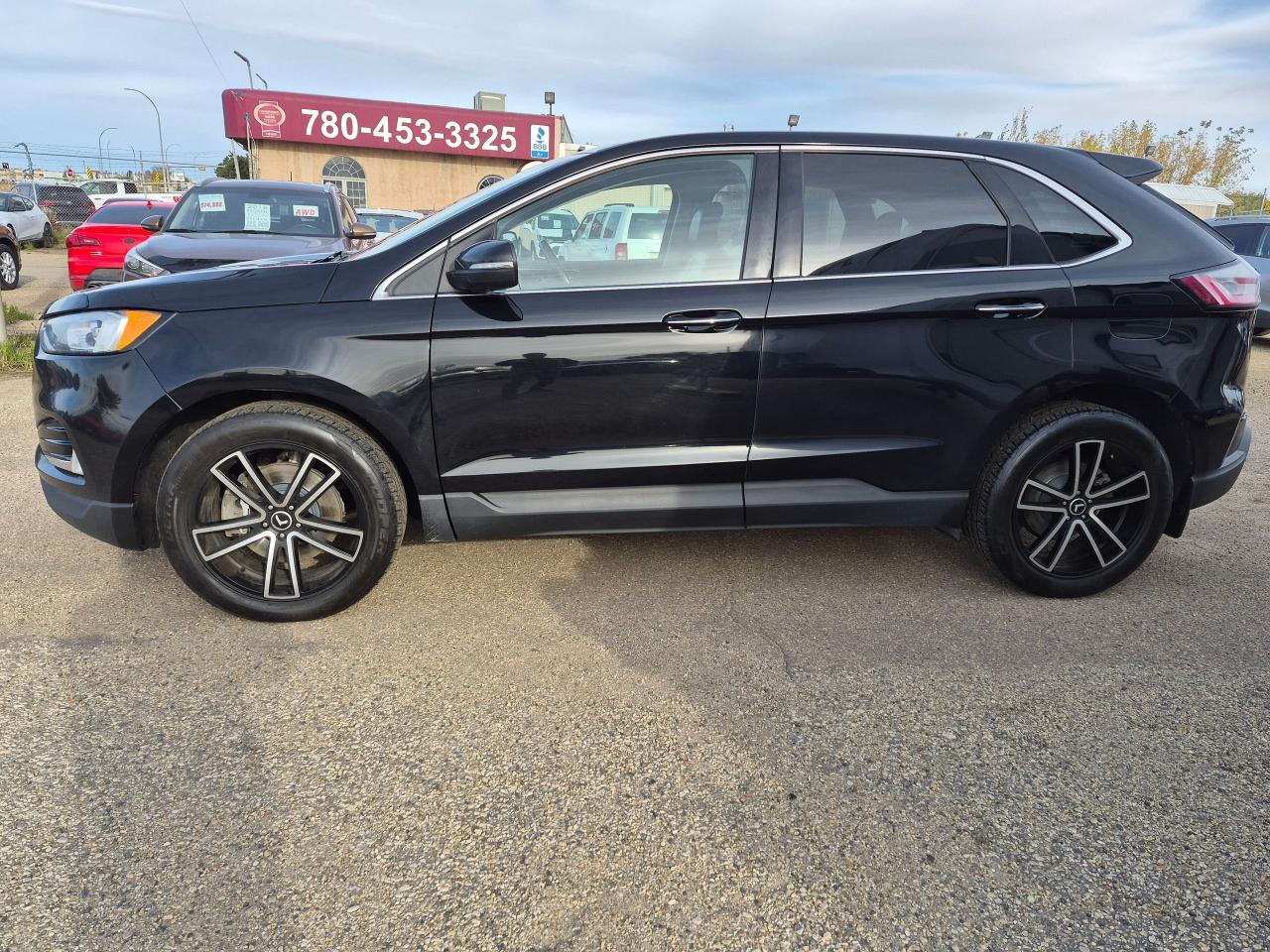 2019 Ford Edge Titanium AWD, Lthr, Pano, Nav, BU Cam, Remote, Bli - Photo #4