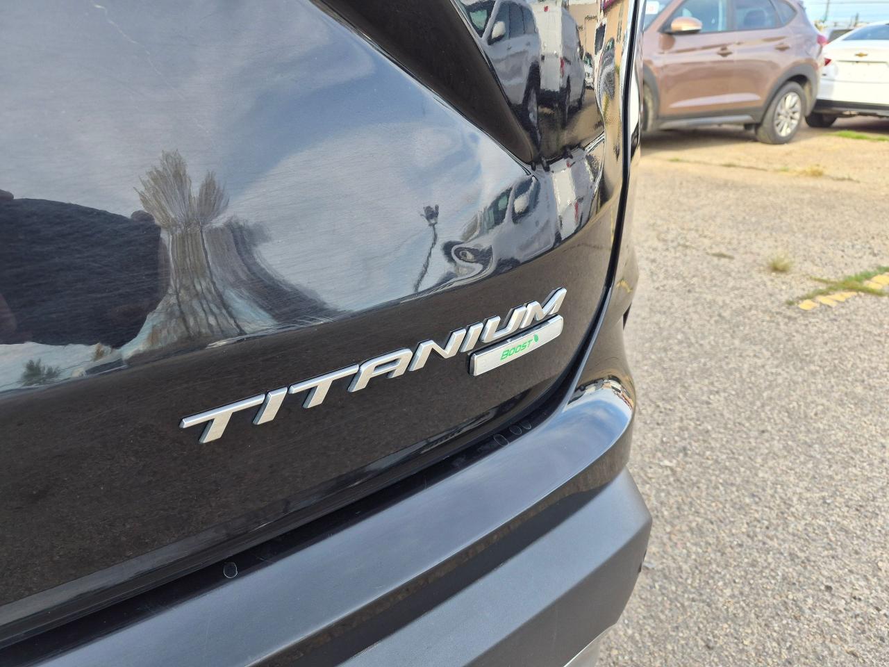 2019 Ford Edge Titanium AWD, Lthr, Pano, Nav, BU Cam, Remote, Bli - Photo #7