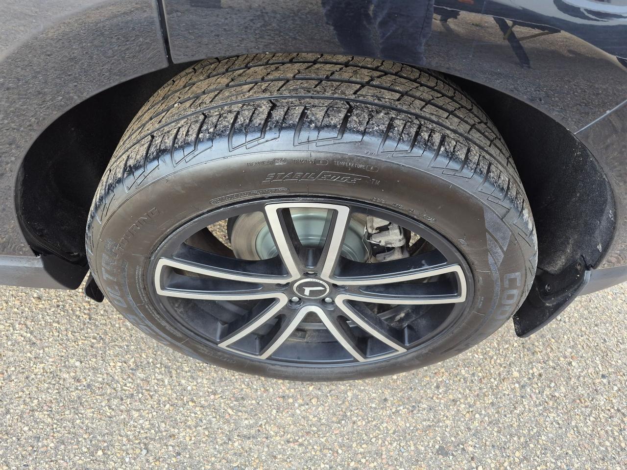 2019 Ford Edge Titanium AWD, Lthr, Pano, Nav, BU Cam, Remote, Bli - Photo #15