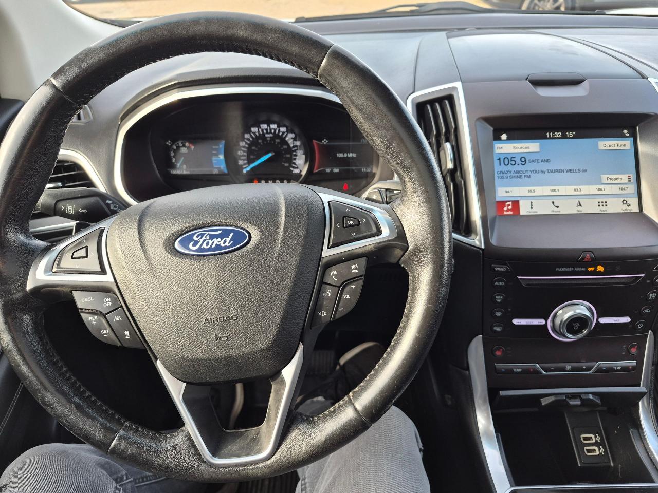 2019 Ford Edge Titanium AWD, Lthr, Pano, Nav, BU Cam, Remote, Bli - Photo #16