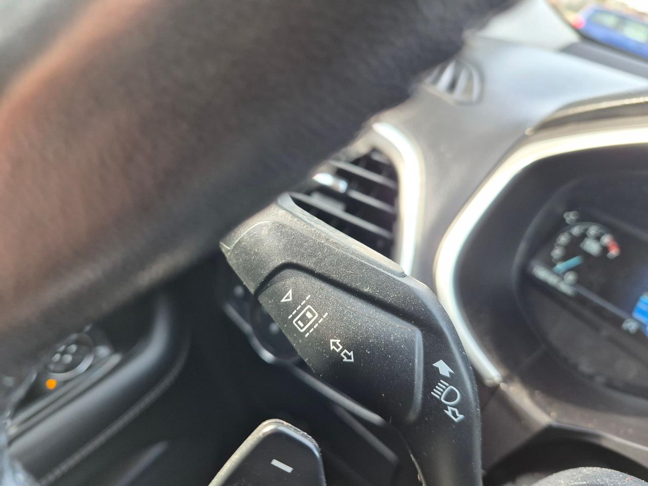 2019 Ford Edge Titanium AWD, Lthr, Pano, Nav, BU Cam, Remote, Bli - Photo #17