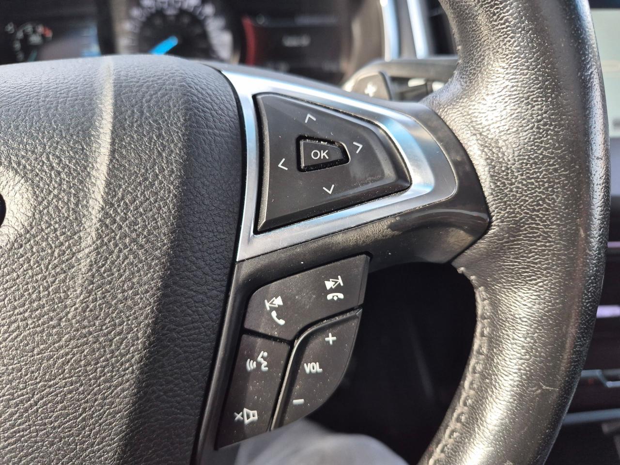 2019 Ford Edge Titanium AWD, Lthr, Pano, Nav, BU Cam, Remote, Bli - Photo #19