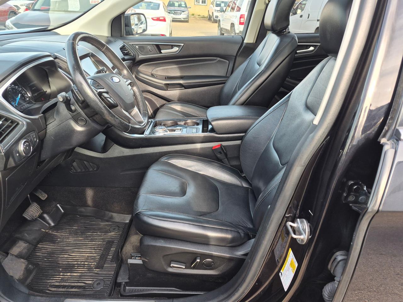 2019 Ford Edge Titanium AWD, Lthr, Pano, Nav, BU Cam, Remote, Bli - Photo #22