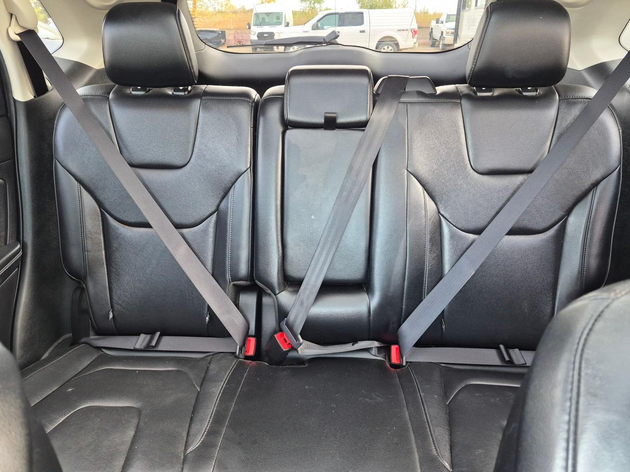 2019 Ford Edge Titanium AWD, Lthr, Pano, Nav, BU Cam, Remote, Bli - Photo #24