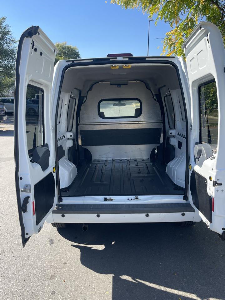 2012 Ford Transit Connect XLT   ONLY  103,000 KMS  REVERSE CAMERA - Photo #9
