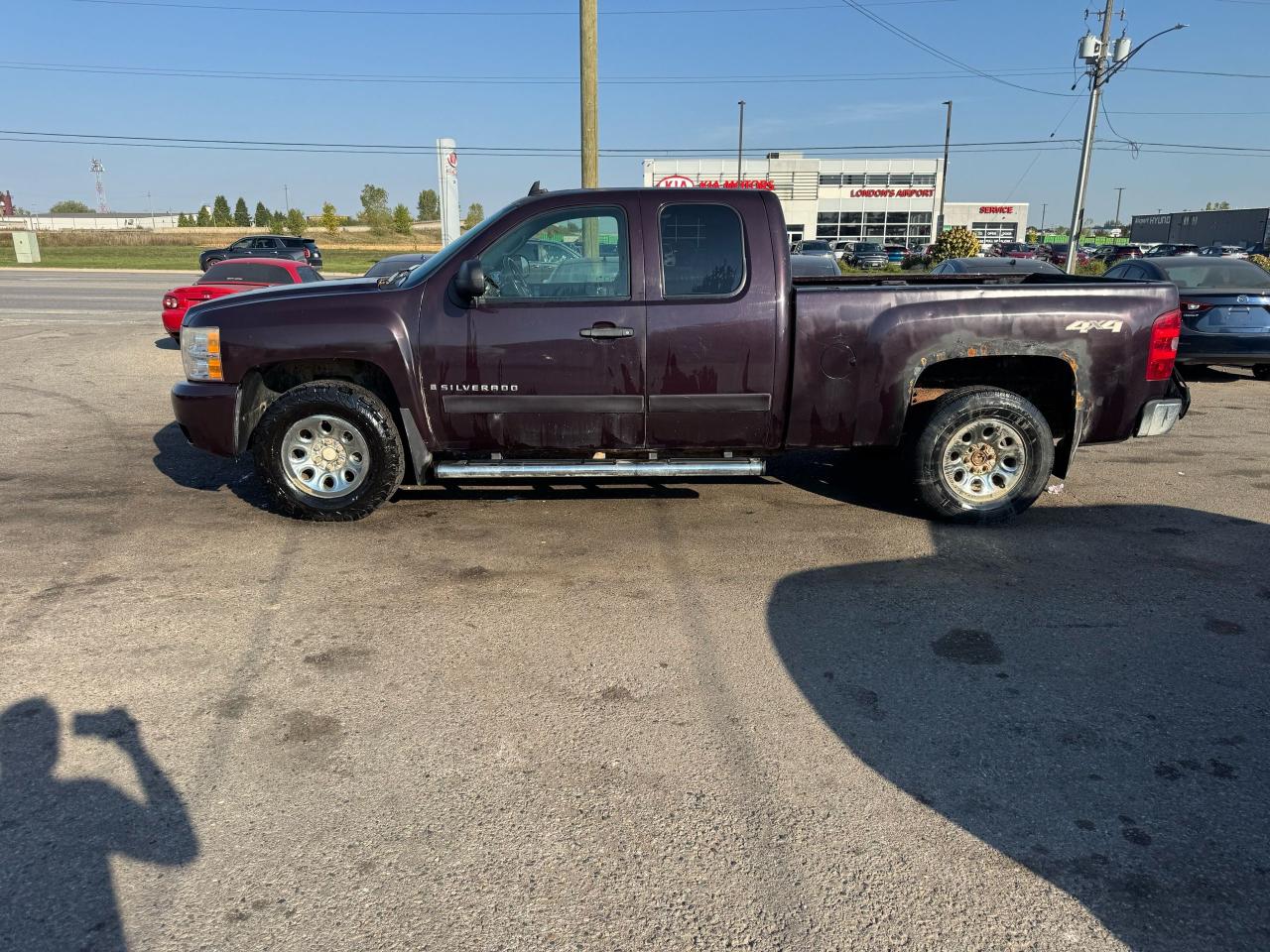 2008 Chevrolet Silverado 1500 4X4, EXT CAB, LOW LMS, ONLY 124KMS, AS IS - Photo #2