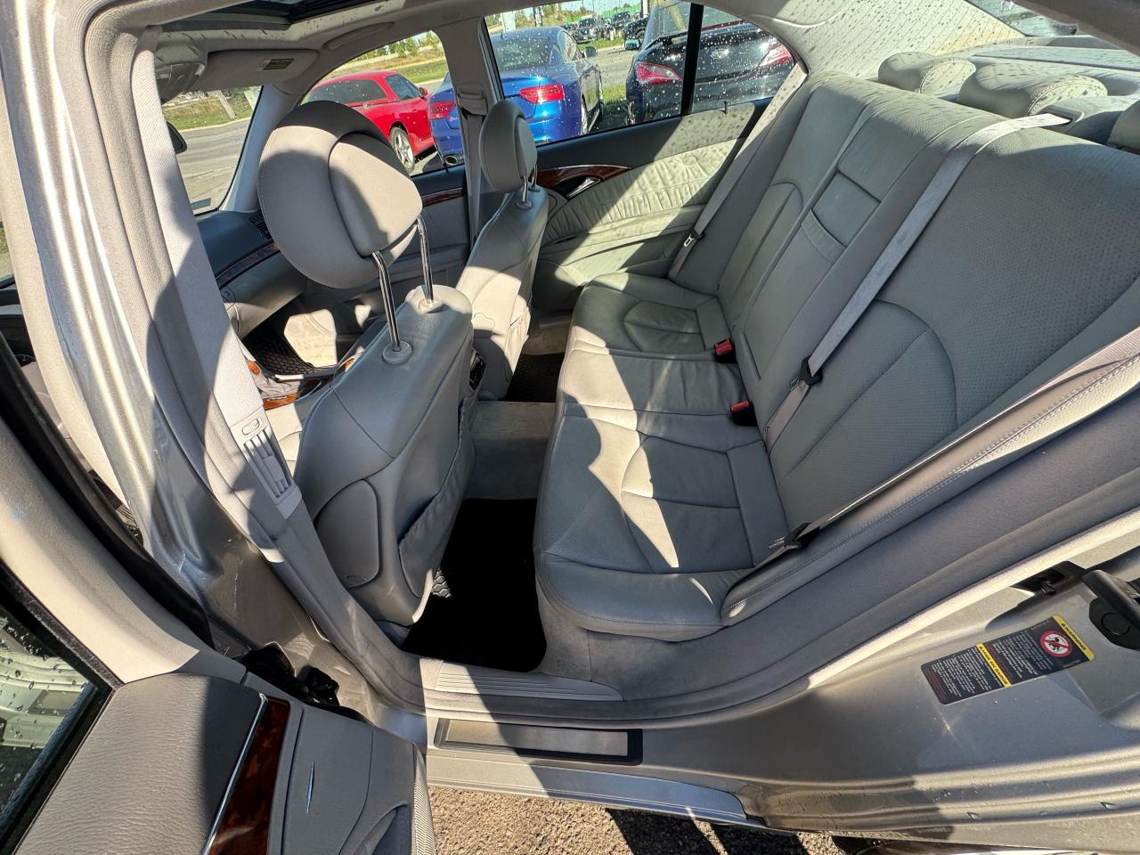 2003 Mercedes-Benz E-Class E320, ONLY 55,000KMS, MINT SHAPE, CERTIFIED - Photo #12