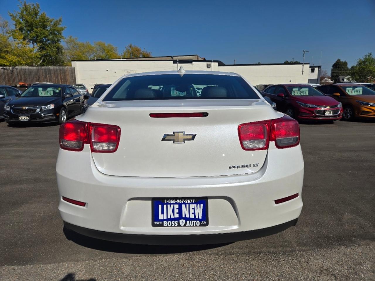 2015 Chevrolet Malibu LT Photo3