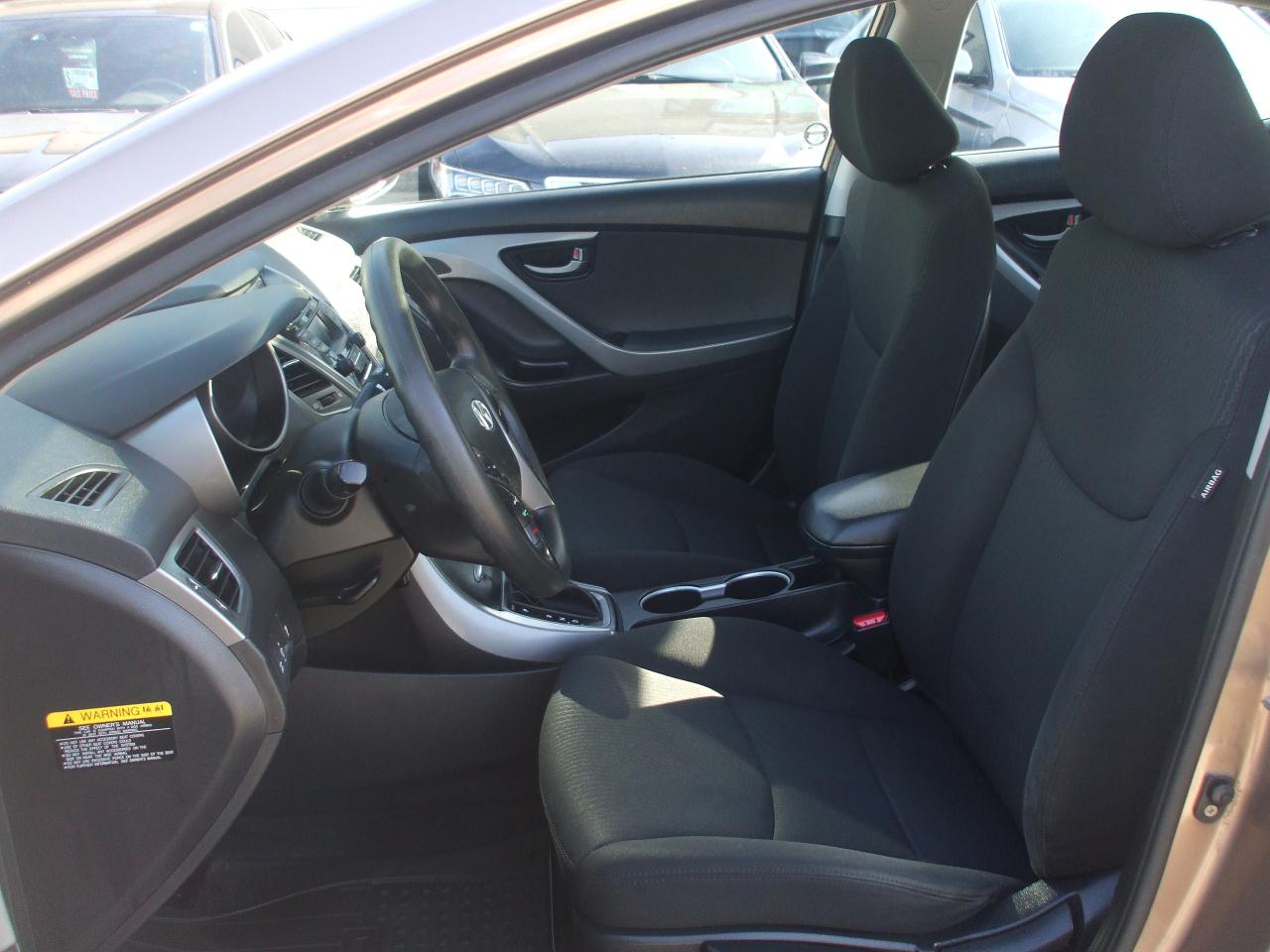 2015 Hyundai Elantra One Owner,Certified,Bluetooth,Sunroof,Fogs,2 Key's - Photo #12