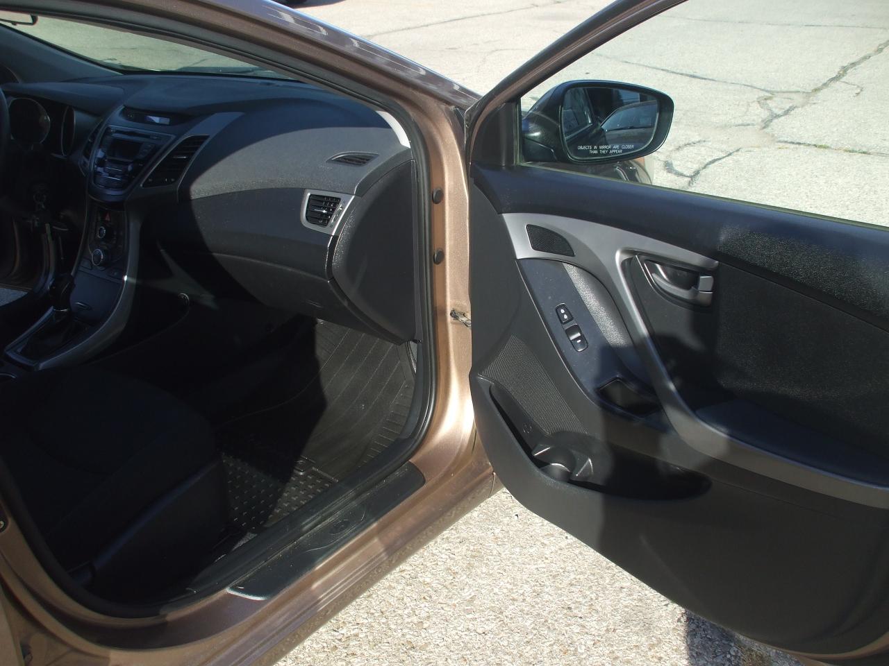 2015 Hyundai Elantra One Owner,Certified,Bluetooth,Sunroof,Fogs,2 Key's - Photo #13