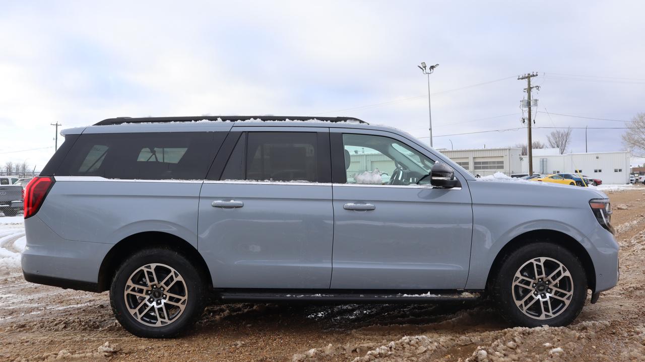 2025 Ford Expedition Active Max Photo4