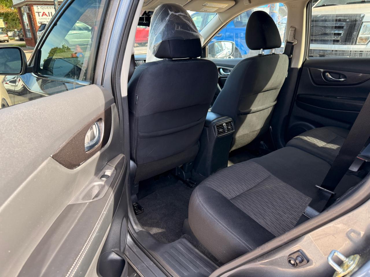 2019 Nissan Rogue SV - Photo #17