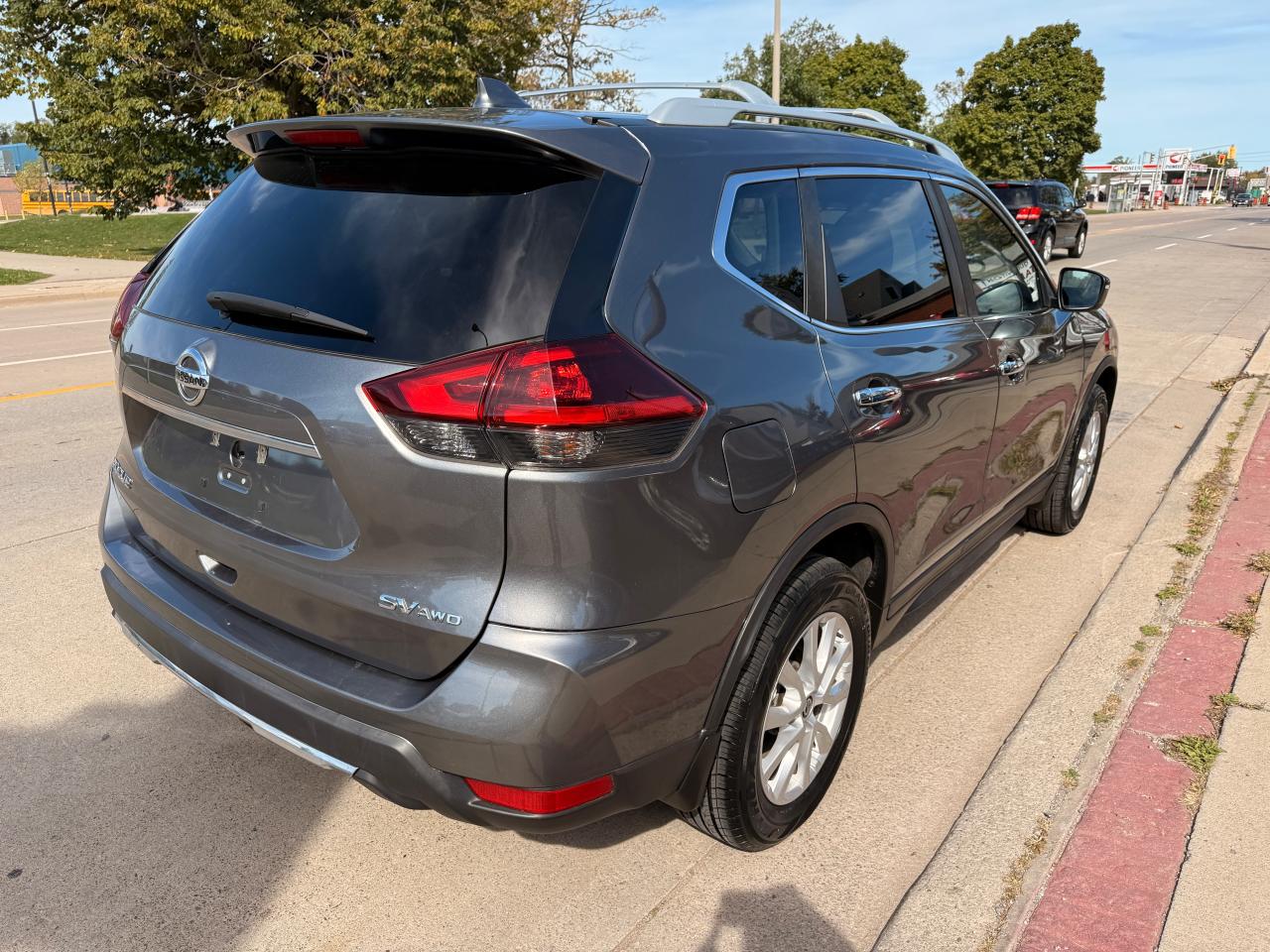 2019 Nissan Rogue SV - Photo #12