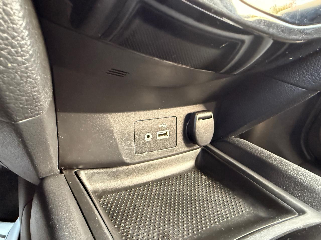 2019 Nissan Rogue SV - Photo #25