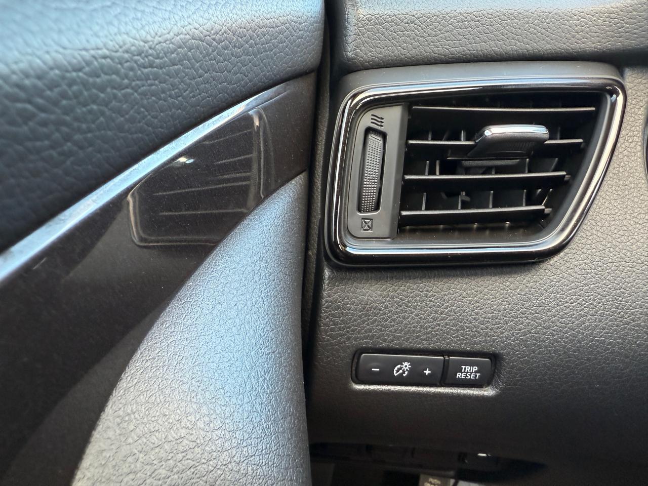 2019 Nissan Rogue SV - Photo #29