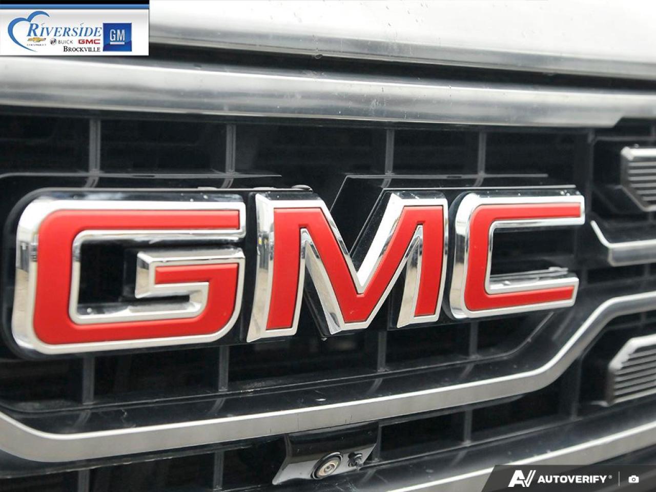 2023 GMC Sierra 1500 AT4 Photo