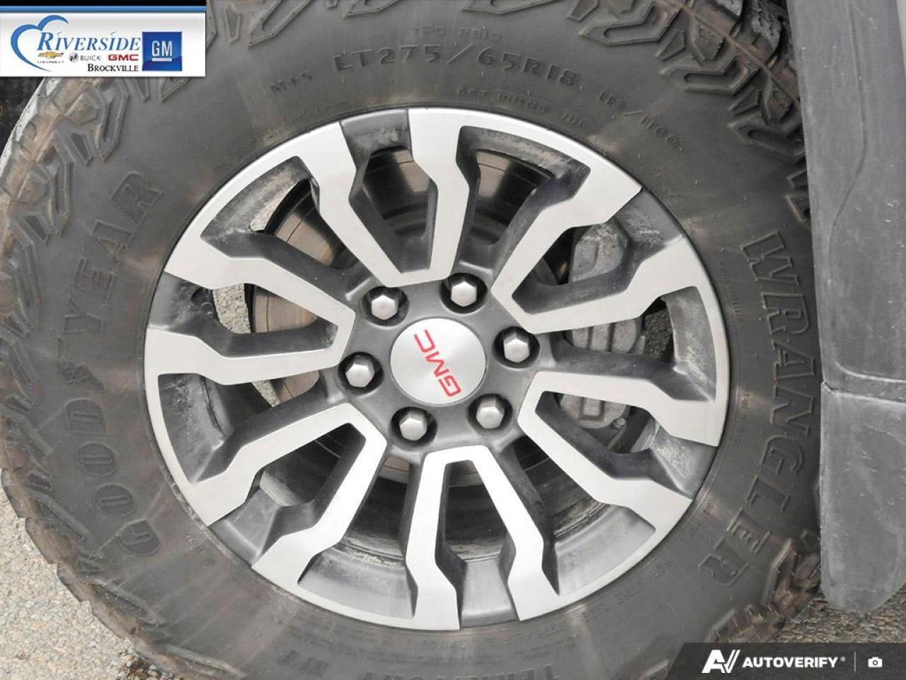 2023 GMC Sierra 1500 AT4 Photo