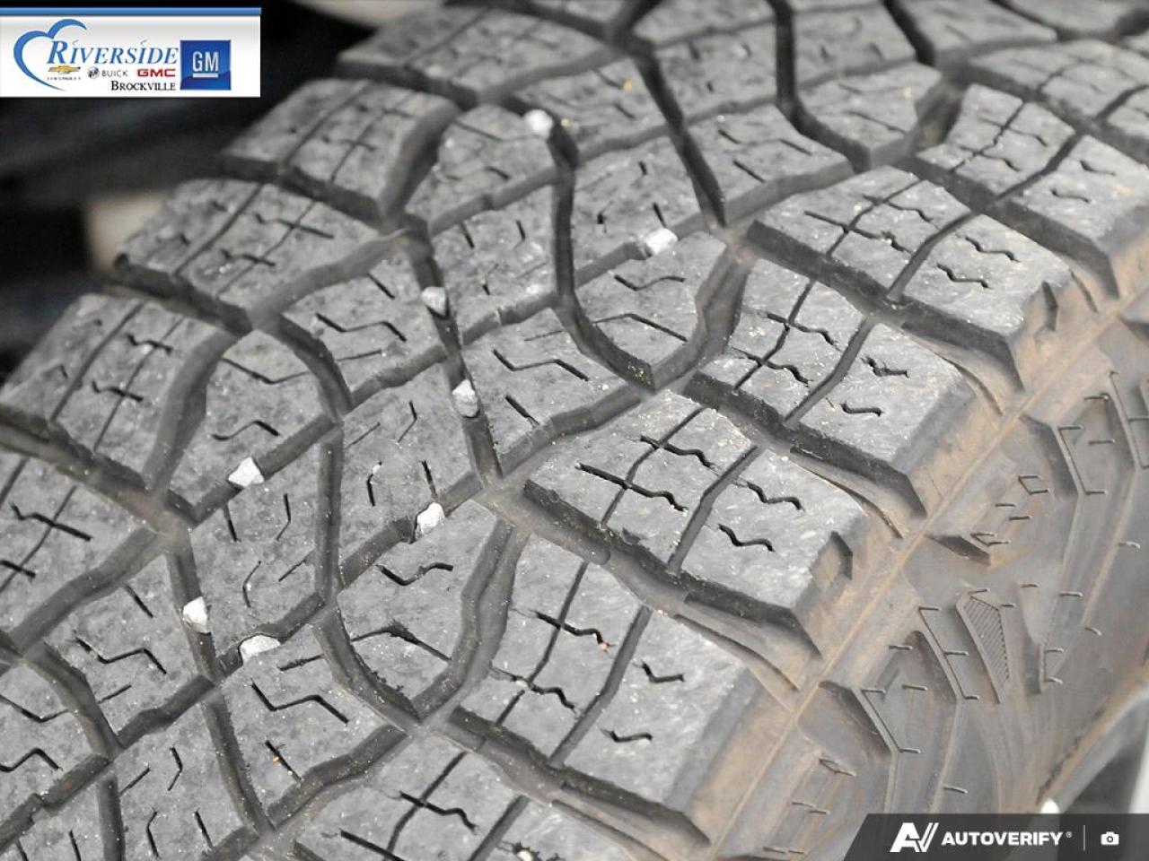 2023 GMC Sierra 1500 AT4 Photo