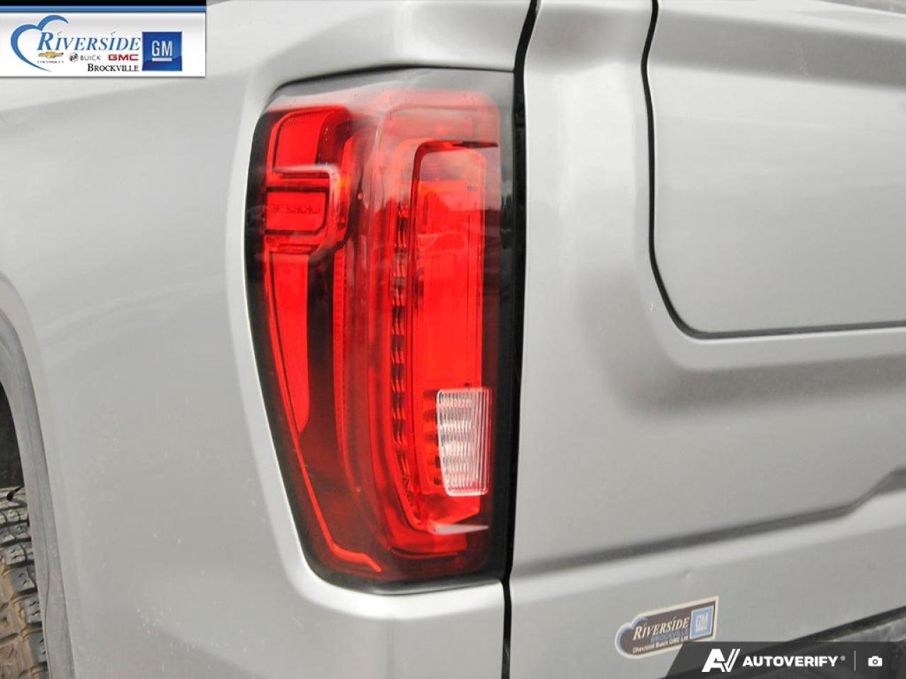 2023 GMC Sierra 1500 AT4 Photo