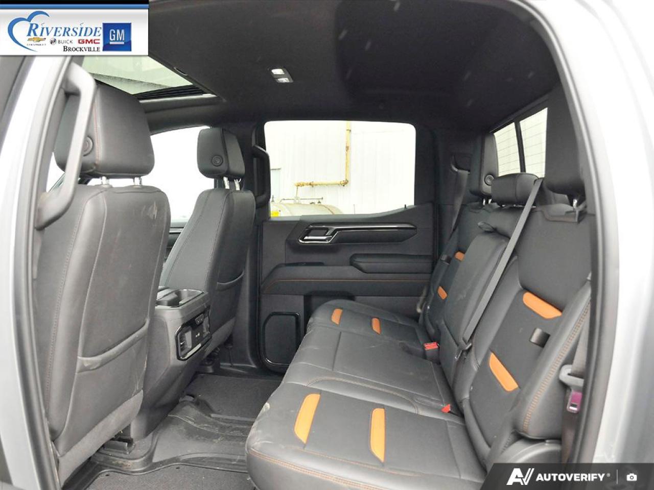 2023 GMC Sierra 1500 AT4 Photo