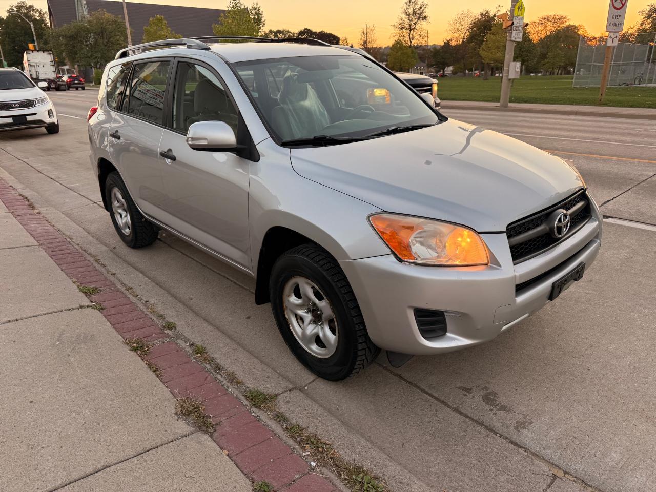 2010 Toyota RAV4 4WD 4dr I4 Base Photo4