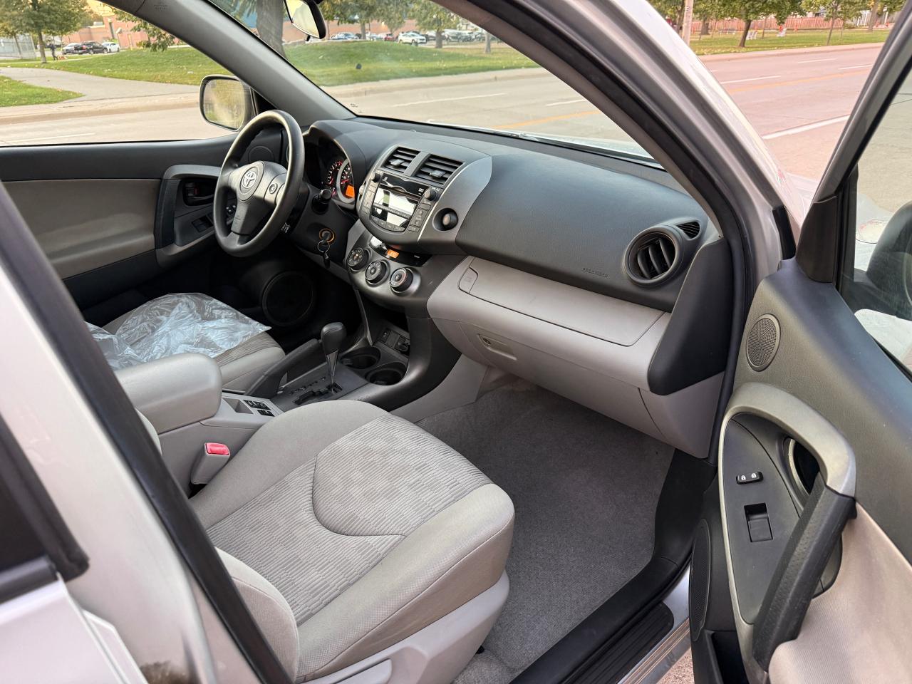 2010 Toyota RAV4 4WD 4dr I4 Base - Photo #22