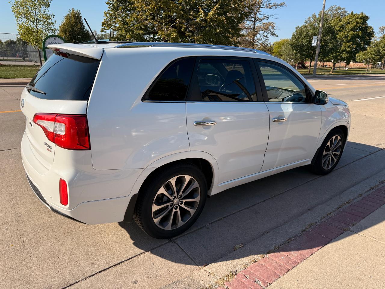 2014 Kia Sorento AWD 4dr V6 Auto SX w/3rd Row - Photo #10