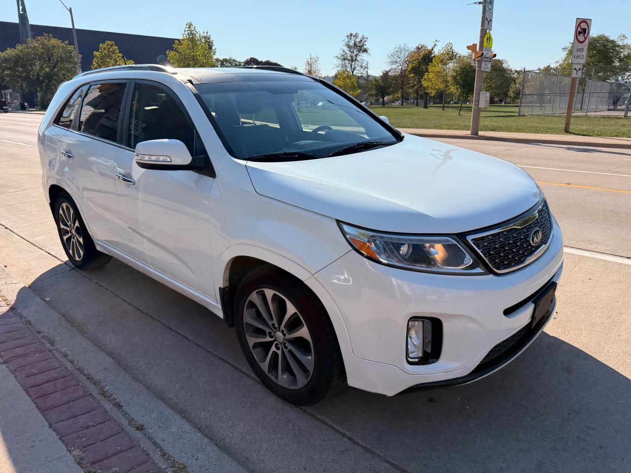 2014 Kia Sorento AWD 4dr V6 Auto SX w/3rd Row - Photo #6