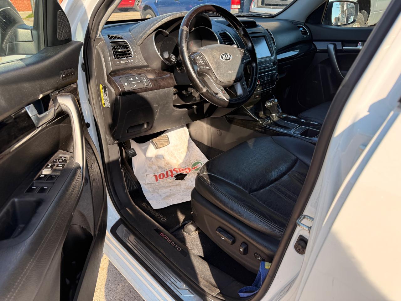 2014 Kia Sorento AWD 4dr V6 Auto SX w/3rd Row - Photo #15