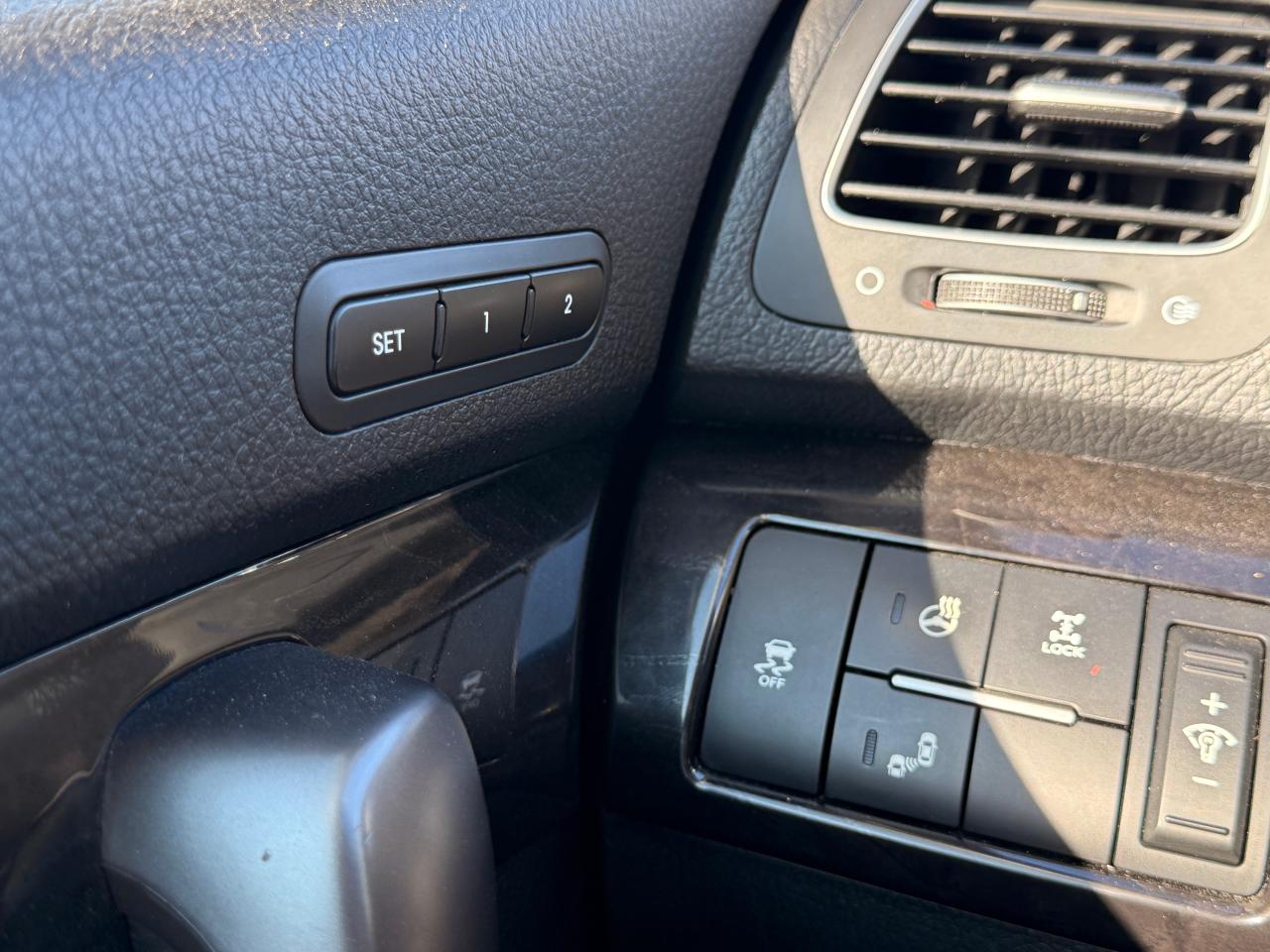 2014 Kia Sorento AWD 4dr V6 Auto SX w/3rd Row - Photo #34