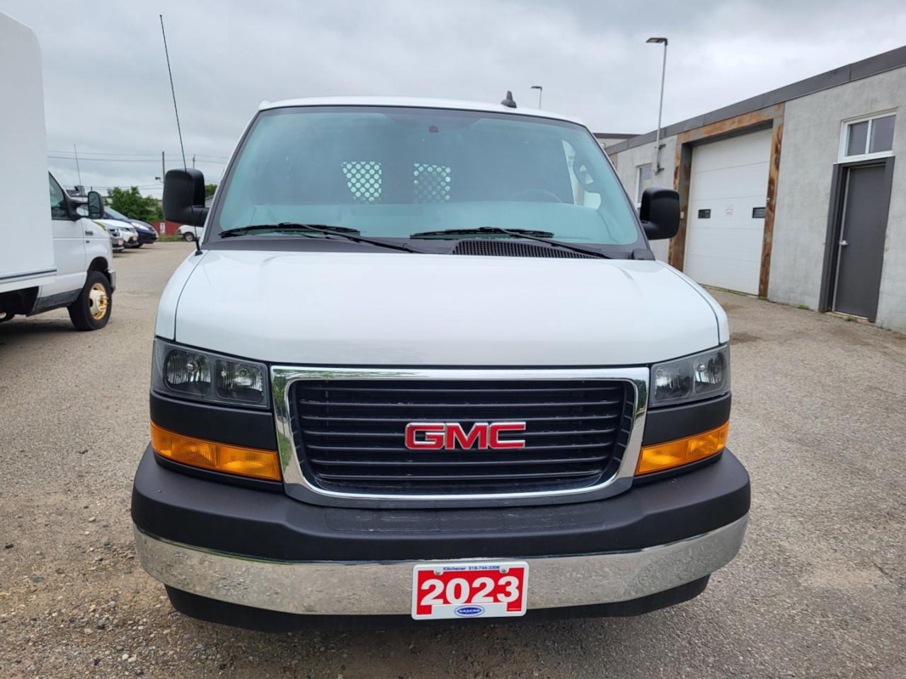 2023 GMC Savana G2500 Cargo | Partition | Running Boards | Great Condition Photo