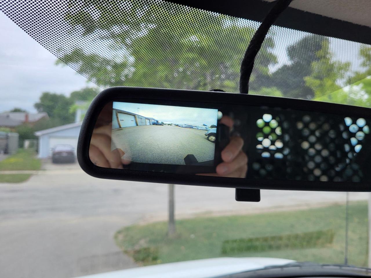 2023 GMC Savana G2500 Cargo | Partition | Running Boards | Great Condition Photo