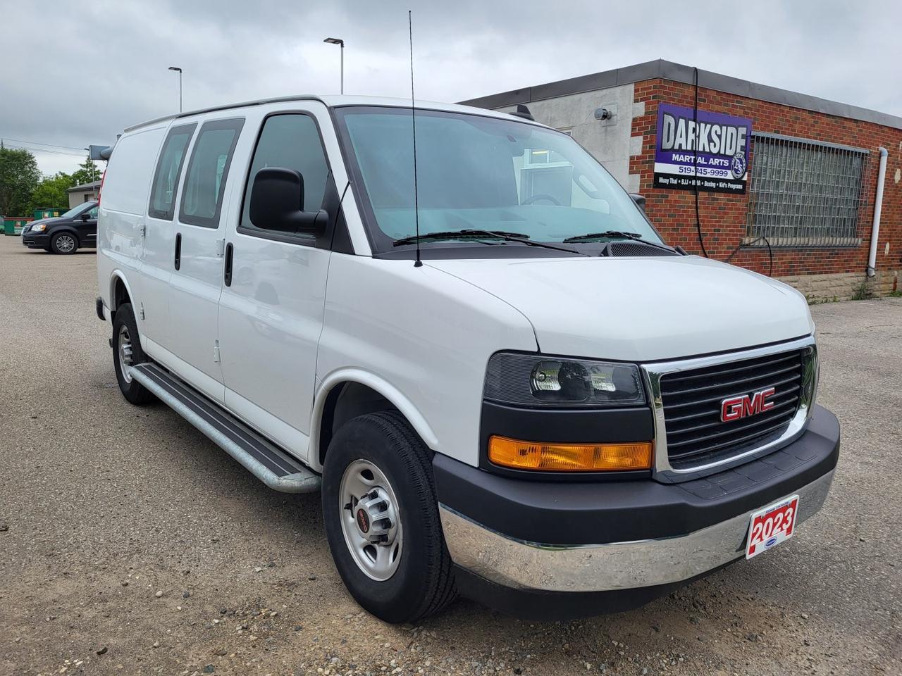 2023 GMC Savana G2500 Cargo | Partition | Running Boards | Great Condition Photo4