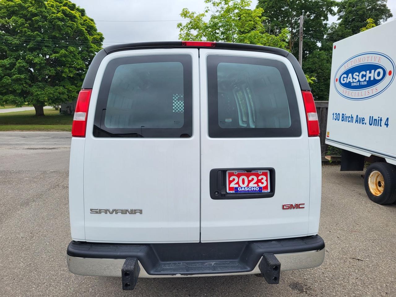 2023 GMC Savana G2500 Cargo | Partition | Running Boards | Great Condition Photo2