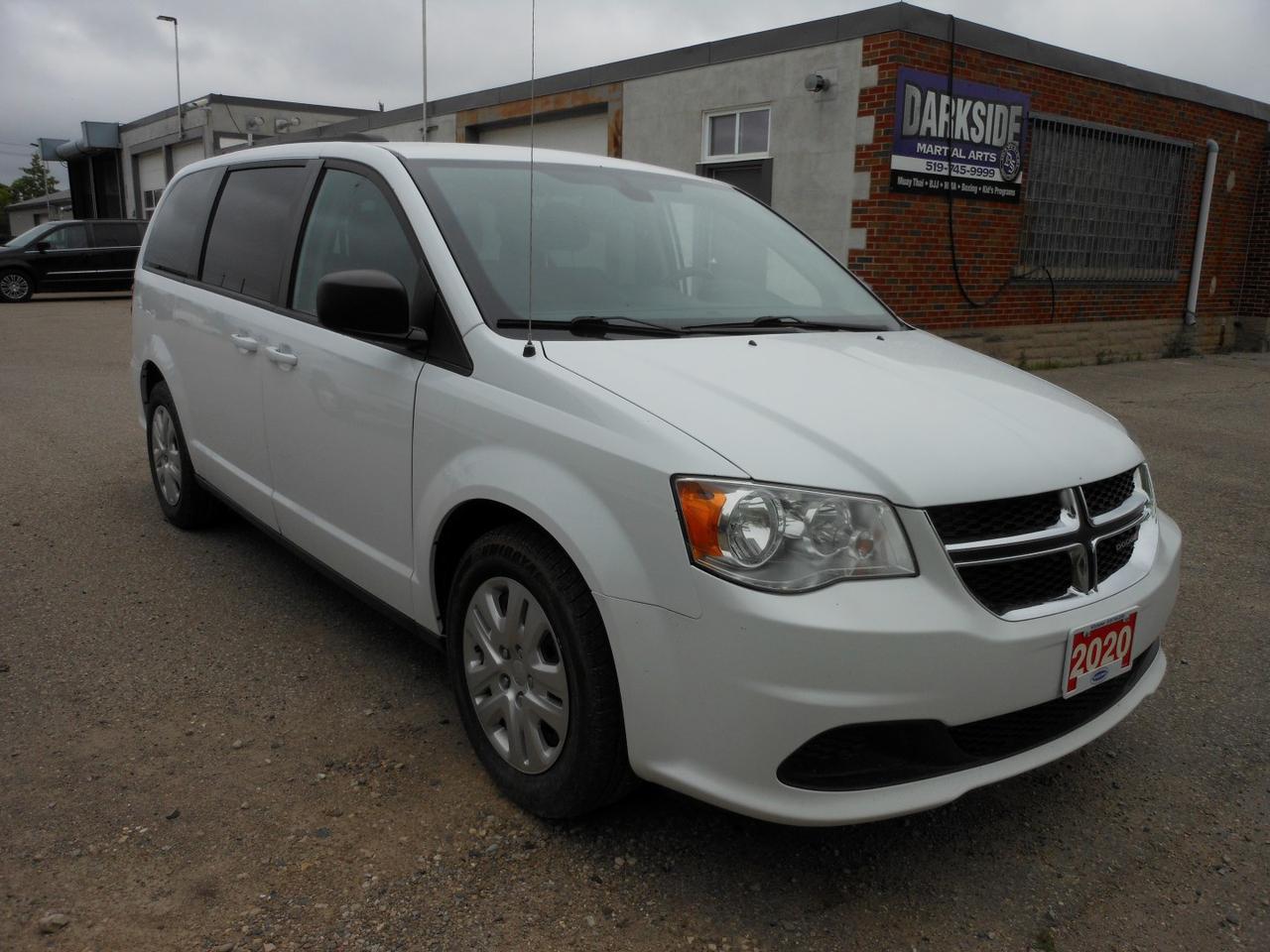 2020 Dodge Grand Caravan SXT | Stow'N'Go | Bluetooth | Cruise Control Photo4
