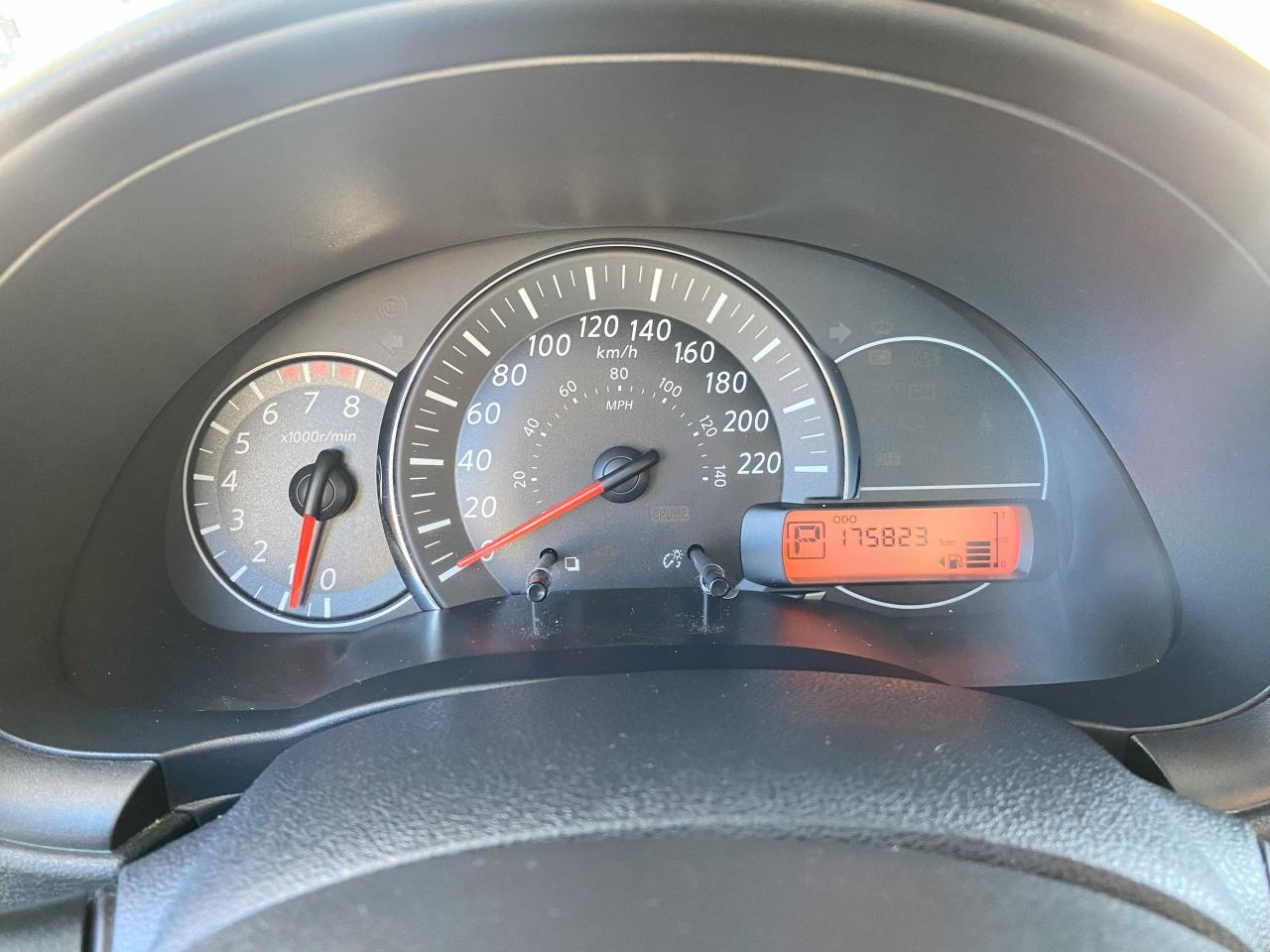 2015 Nissan Micra SV/No Accident/Automatic/Bluetooth/Gas Saver - Photo #15
