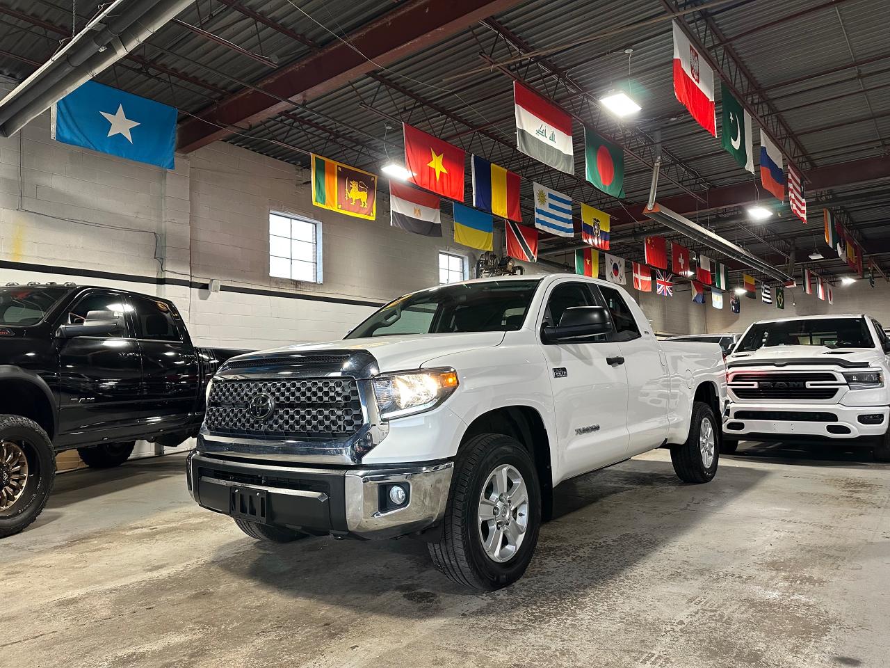 Used 2021 Toyota Tundra 4X4 DOUBLE CAB for sale in North York, ON
