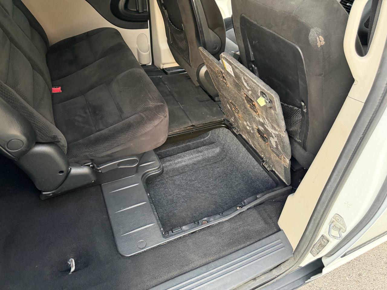 2016 Dodge Grand Caravan CANADA VALUE PACKAGE - Photo #15