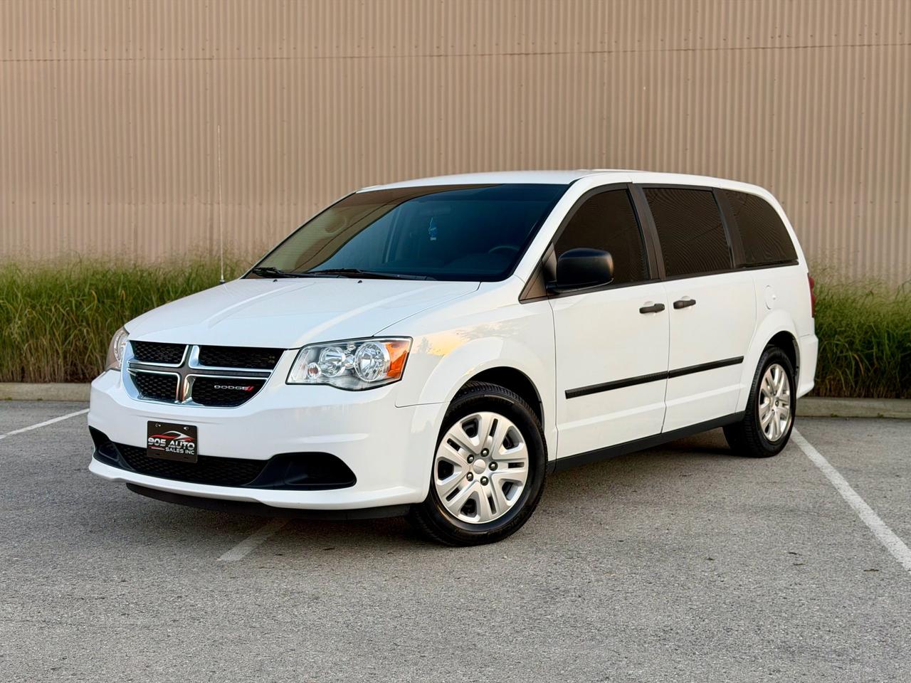 2016 Dodge Grand Caravan CANADA VALUE PACKAGE - Photo #1