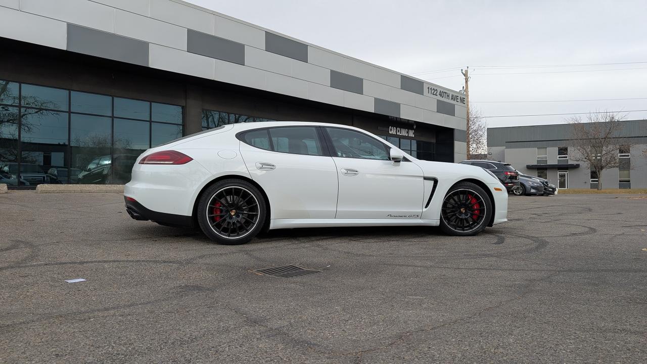2014 Porsche Panamera GTS - Photo #6