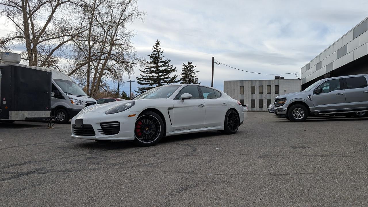 2014 Porsche Panamera 