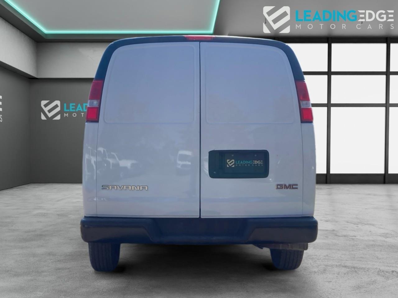 2021 GMC Savana 2500 Work Van Photo