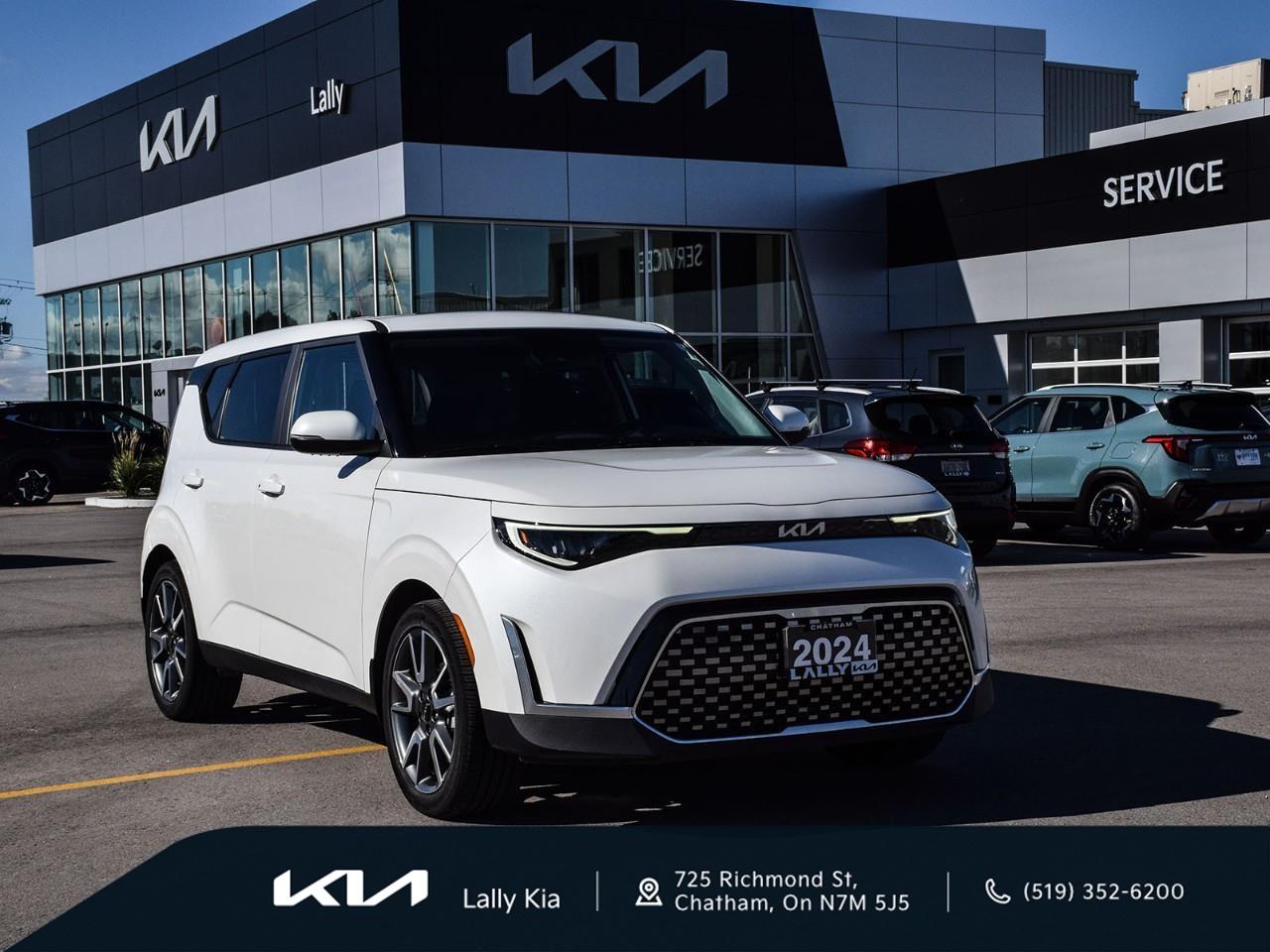 Used 2024 Kia Soul EX Premium New Arrival | Clean CarFax | Low KMs | Roof | Nav for sale in Chatham, ON