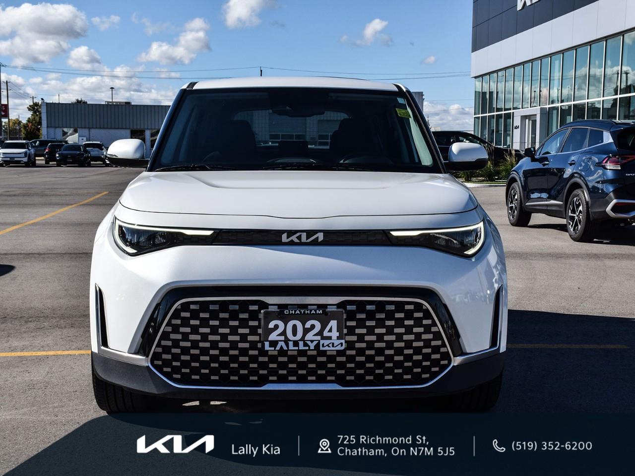 2024 Kia Soul EX Premium New Arrival | Clean CarFax | Low KMs | Roof | Nav Photo