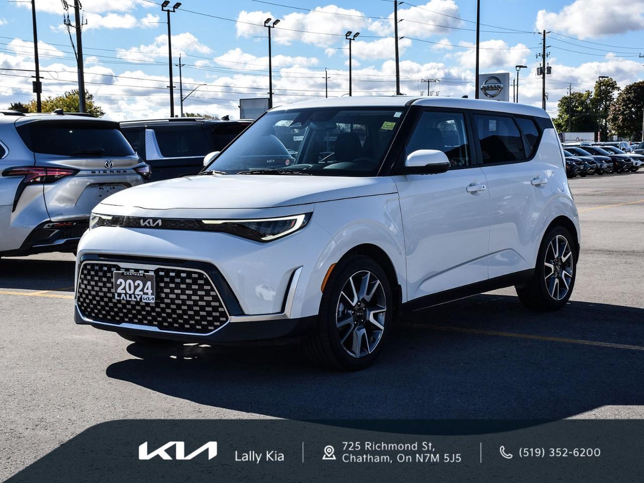 2024 Kia Soul EX Premium New Arrival | Clean CarFax | Low KMs | Roof | Nav Photo